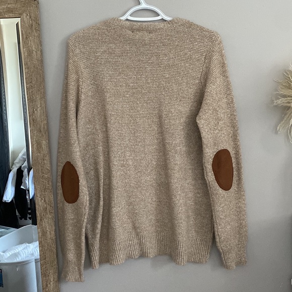 Sweater - Picture 2 of 3
